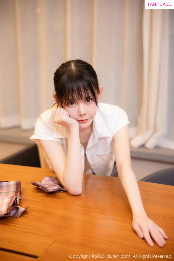   [XiuRen]高清写真图 2023.02.01 No.6200 甜佳佳 格子裙丝袜第58张图片